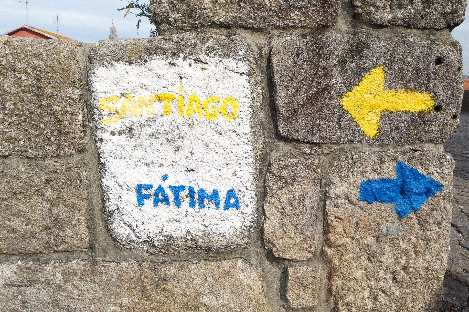 Langs de kust of door het binnenland?