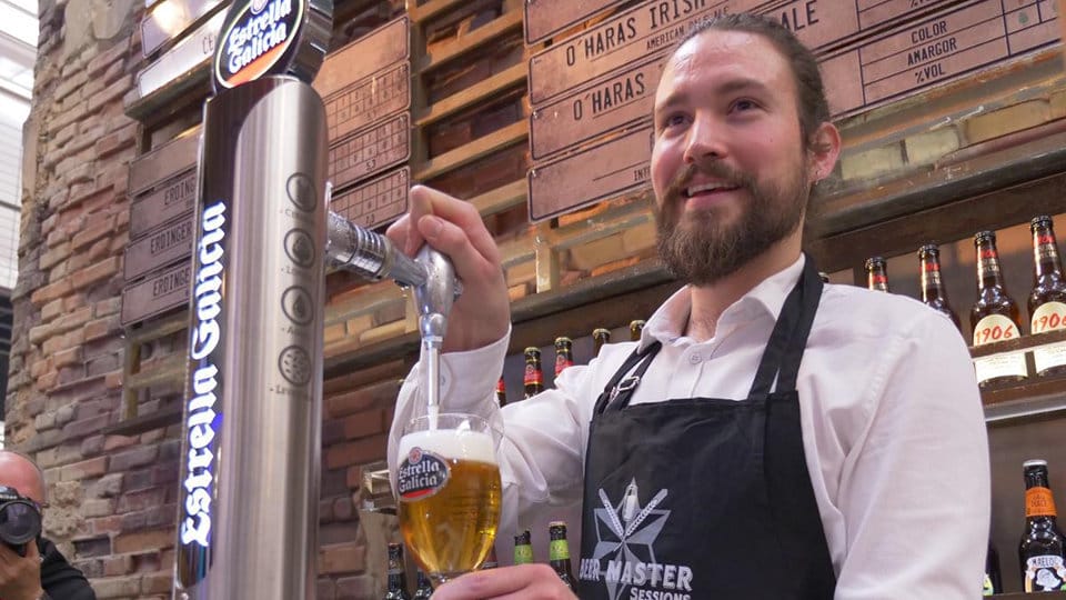 "Quisiera una cerveza" (Ik wil graag een biertje)